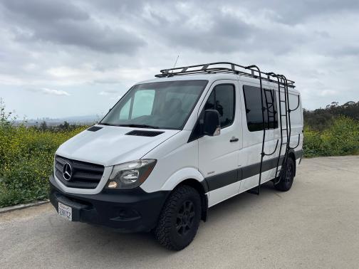 Photo 2 of 25 of 2016 Mercedes-Benz Sprinter 2500